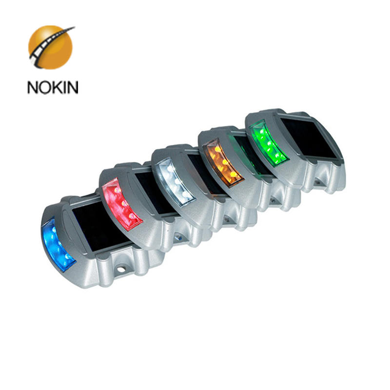 Synchronous flashing road stud marker with spike supplier 